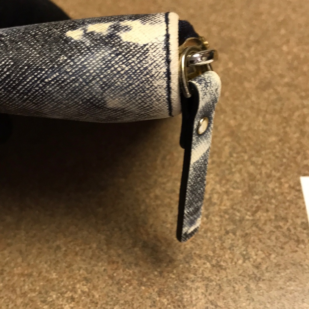 13. Kate Spade  Zip Around Wallet - Picture 8 of 8